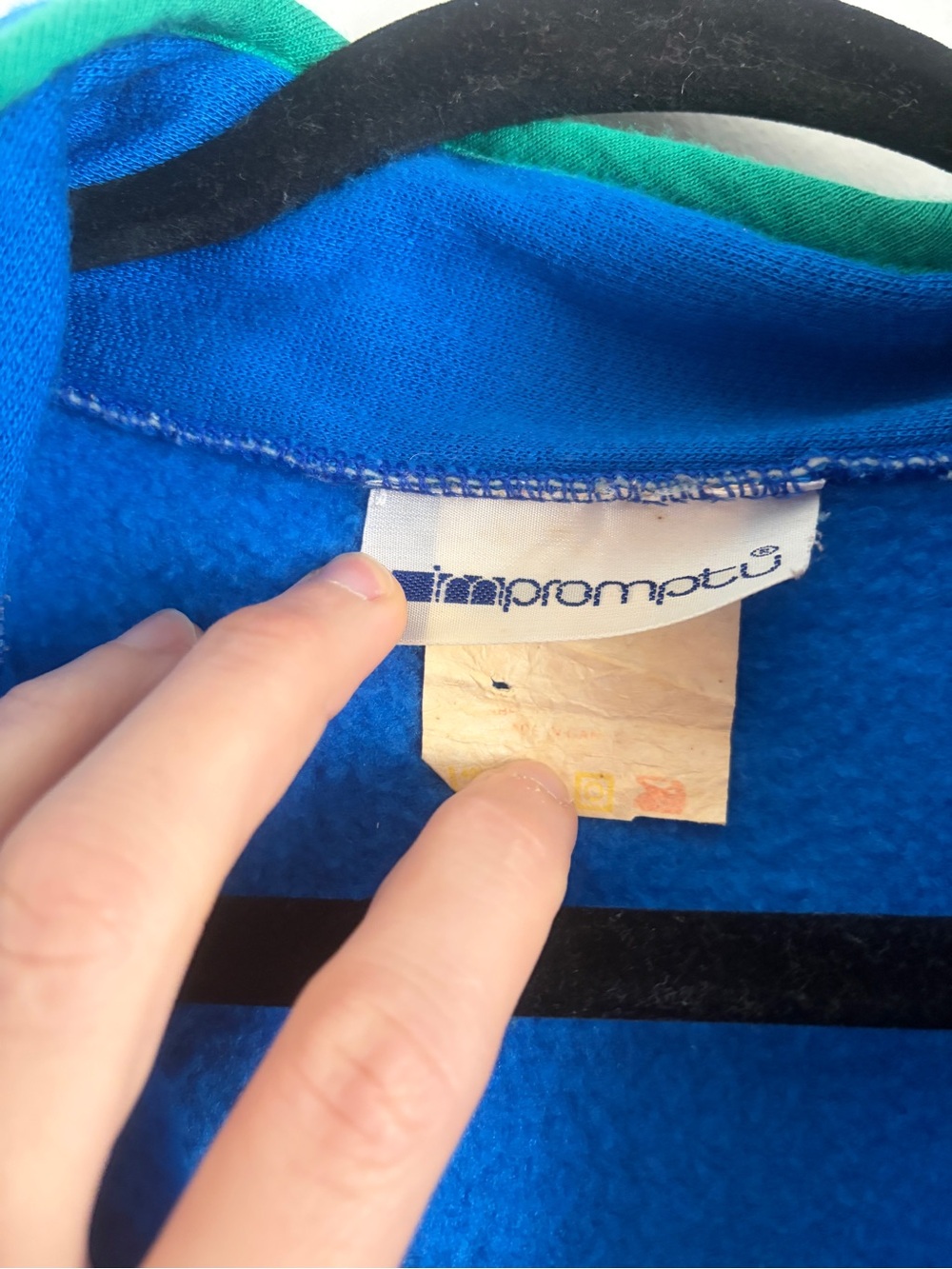 Vintage blue Quarter-Zip with Green Trim - Picture 3 of 11